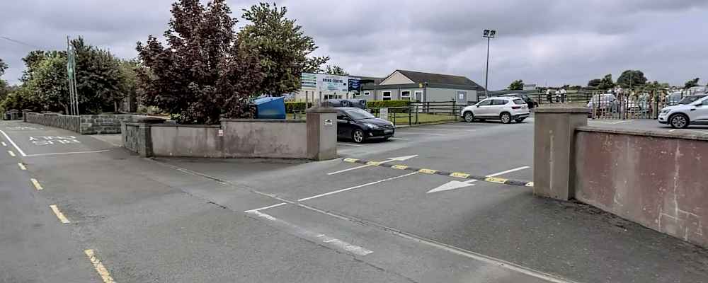 Photo of the school gate